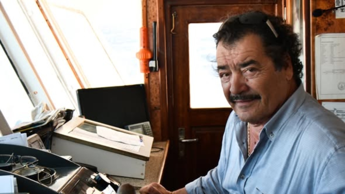 Πένθος στο κόσμο της ναυσιπλοΐας: Πέθανε ο καπετάν Γιάννης, ιδιοκτήτης του θρυλικού «Σκοπελίτη»