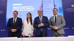 Χατζηδάκης: «Μια μικρή επανάσταση στη λειτουργία του κράτους»