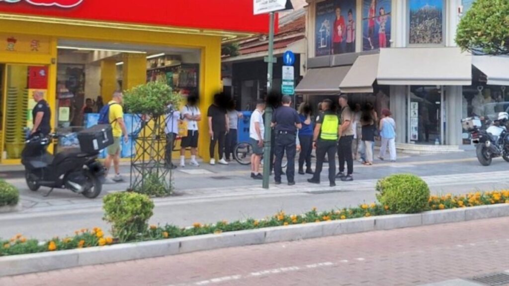 Λάρισα: Δίκυκλο παρέσυρε μικρό παιδί – Στο νοσοκομείο ο ανήλικος