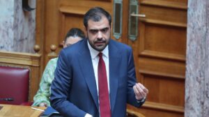 Μαρινάκης: “Αυτονόητος ο σεβασμός Μητσοτάκη σε Σαμαρά και Καραμανλή – Η κριτική τους δεν είναι πάντα δίκαιη”