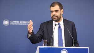 Μαρινάκης για Σαμαρά: “Πόσο αφορούν την κοινωνία οι προσωπικές πικρίες ενός πολιτικού; – Αυτά που λέει δεν απευθύνονται στον κόσμο που θα ψηφίσει ΝΔ”