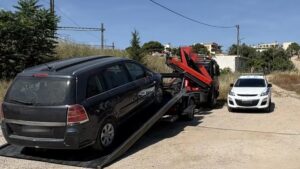 Έφοδος της ΕΛΑΣ σε οικισμό στο Μενίδι – 3 συλλήψεις, κατασχέθηκε καλώδιο 1.800 μέτρων για ρευματοκλοπές (βίντεο)