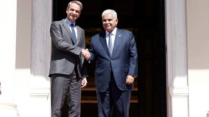 Συναντήθηκε με τον πρόεδρο του Παναμά ο Κυριάκος Μητσοτάκης