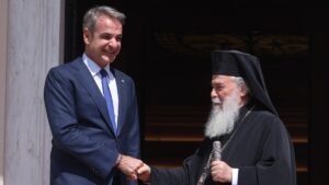 «Ο Τραμπ θέλει να επισκεφτεί την Ελλάδα», είπε ο Πατριάρχης Ιεροσολύμων στον Μητσοτάκη