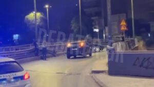 Τροχαίο τα ξημερώματα επί της Καλλιρόης – ΙΧ εξετράπη της πορείας του, δείτε το βίντεο
