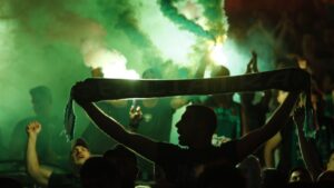 Οι οπαδοί του Παναθηναϊκού αποθέωσαν την ομάδα στο Telekom Center (Εικόνες)