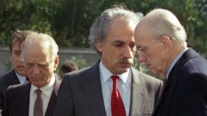Τηλέμαχος Χυτήρης στο DEBATER για Ανδρέα Παπανδρέου: «Δεν υπήρξε άλλος πολιτικός στο εκτόπισμά του» (βίντεο)