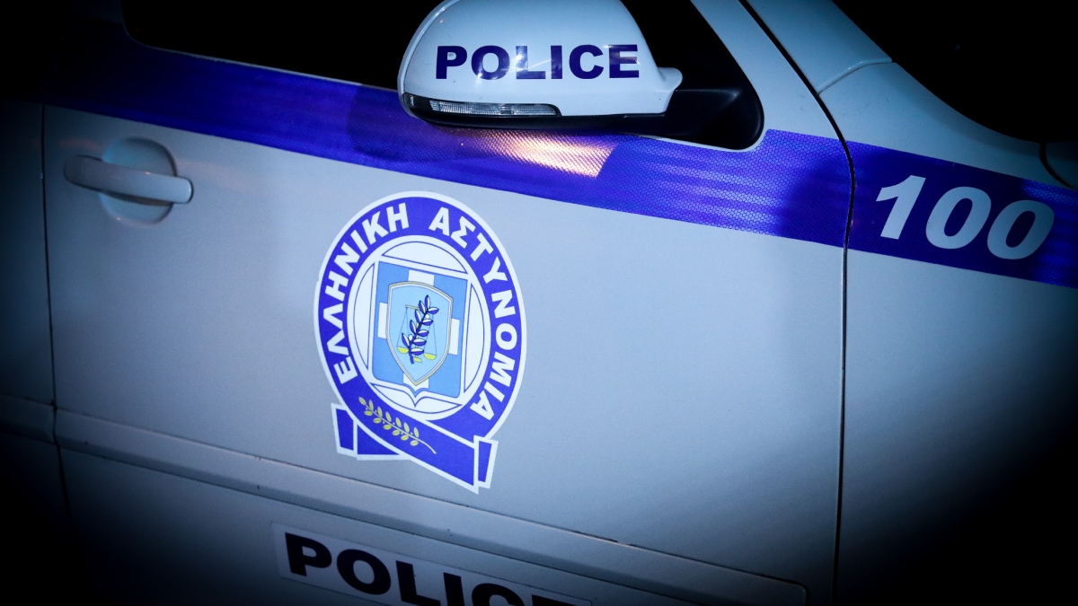 Συνελήφθη 25χρονος επιδειξίας που παραμόνευε σε υπόγειες διαβάσεις στο Πάντειο