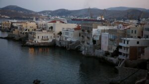 Συνελήφθη 44χρονος στη Σύρο – Κατηγορείται για δολοφονία τον Οκτώβριο του 2025 στην Πάρο