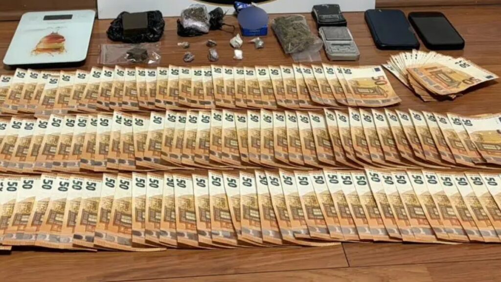 Αποδομήθηκε συμμορία που διακινούσε ναρκωτικά σε περιοχές της Αττικής – Πώς δρούσαν τα μέλη της και ο ρόλος του 38χρονου αρχηγού