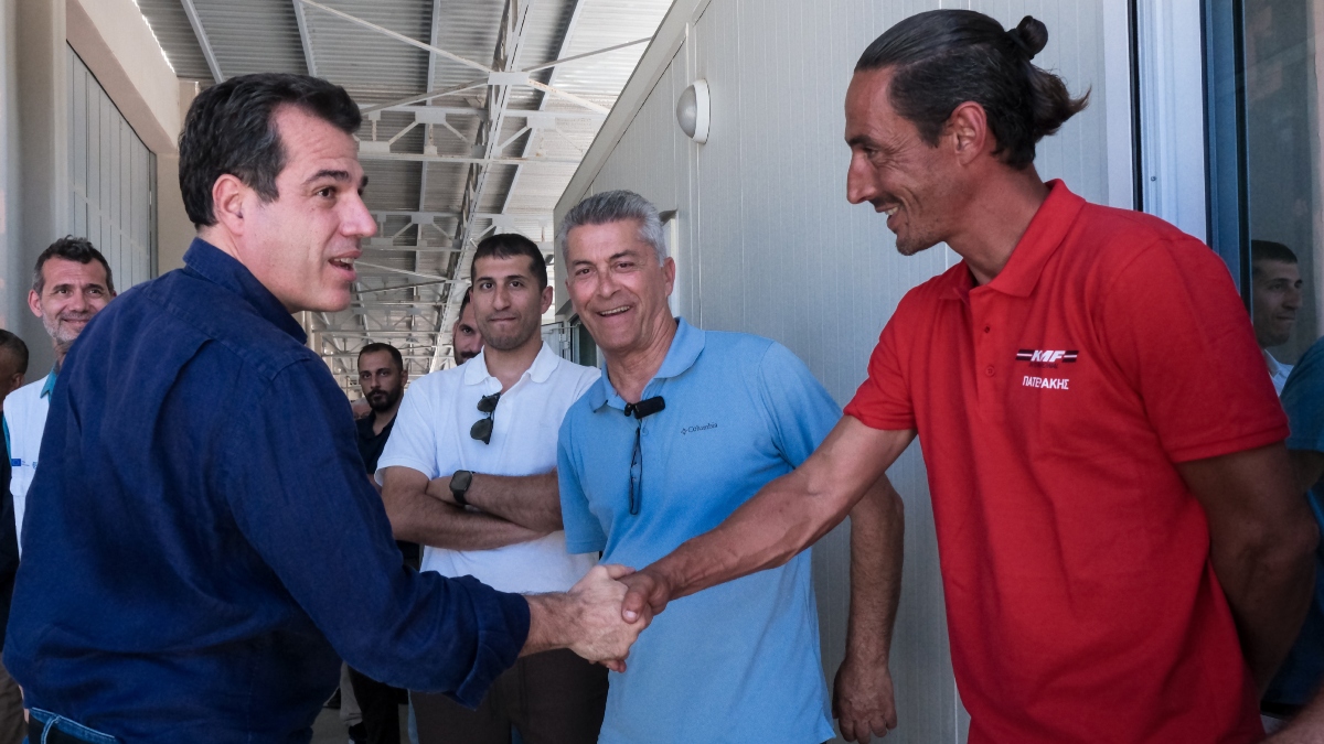 Πλεύρης: Επισκέφθηκε τη δομή φιλοξενίας στα Χανιά – «Η διαχείριση που γίνεται στο μεταναστευτικό είναι εξαιρετική»