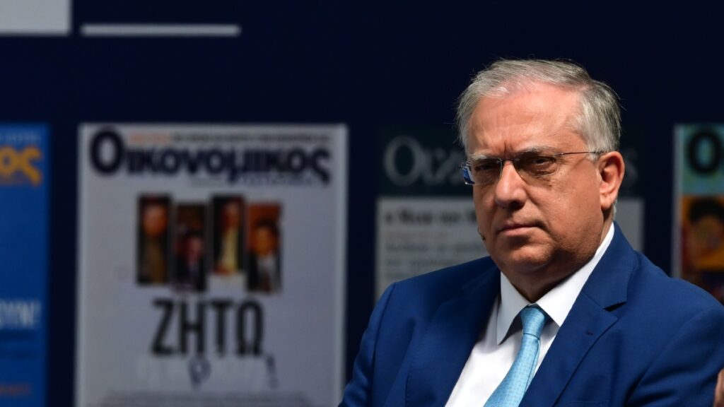 Θεοδωρικάκος: “Συνεχείς παρεμβάσεις για τη στήριξη των πολιτών και των νοικοκυριών”