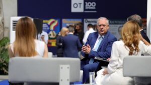 Τάκης Θεοδωρικάκος: «Παραγωγικότητα, δημογραφικό, μείωση ανισοτήτων: Η εθνική πρόκληση για την Ελλάδα του 2030»