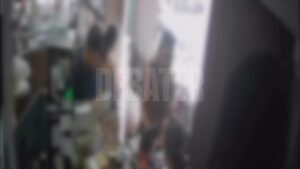 Θεσσαλονίκη: Δύο γυναίκες άρπαξαν κοσμήματα άνω των 3.000 ευρώ από κοσμηματοπωλείο (Βίντεο)