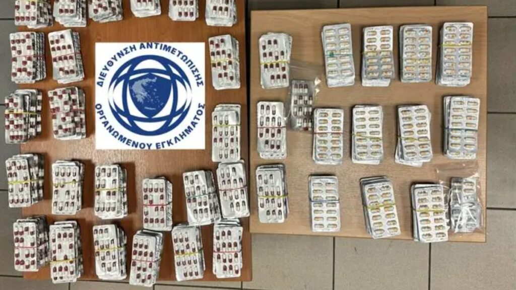 Σύλληψη 43χρονου Τούρκου που καταζητείται με Ερυθρά Αγγελία – Κατασχέθηκαν πάνω από 5.300 φαρμακευτικά σκευάσματα