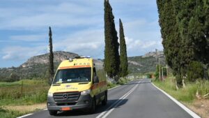 Χαλκιδική: Τρεις τραυματίες μετά από τροχαίο με σύγκρουση δύο ΙΧ – Μεταφέρθηκε στο ΑΧΕΠΑ ο ένας οδηγός