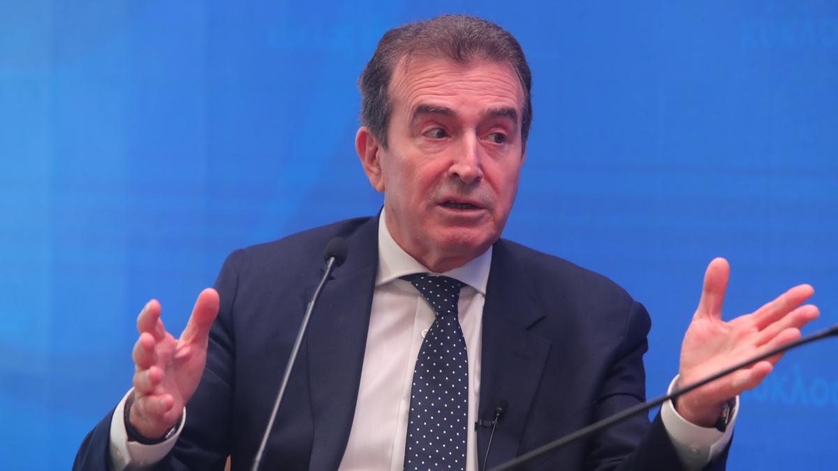 Χρυσοχοΐδης: “Κάποιοι λίγοι που προσπαθούν να διαδεχθούν τους τρομοκράτες της 17Ν να ξέρουν ότι θα πάνε φυλακή – Απόφαση δικαστών η αποφυλάκιση Γιωτόπουλου”