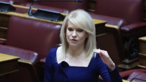 Τζάκρη: “Γι’ αυτό αποχώρησα από το κόμμα του Κασσελάκη” – Τι είπε για το ενδεχόμενο σύγκλισης με το ΠΑΣΟΚ