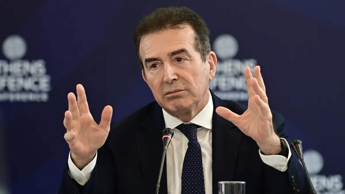 Χρυσοχοΐδης: “Βραχιολάκι για όσους κατηγορούνται για ενδοοικογενειακή βία και τίθενται υπό περιοριστικούς όρους”