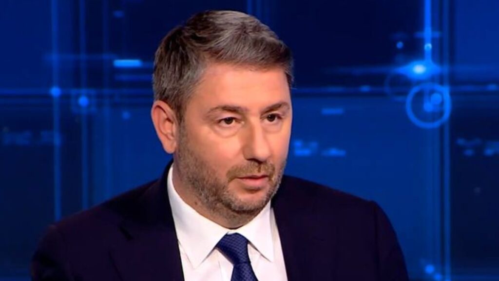 Ανδρουλάκης: “Πολιτική αλλαγή δεν μπορεί να έρθει χωρίς νίκη του ΠΑΣΟΚ – Μητσοτάκης και Τσίπρας έχουν κριθεί”