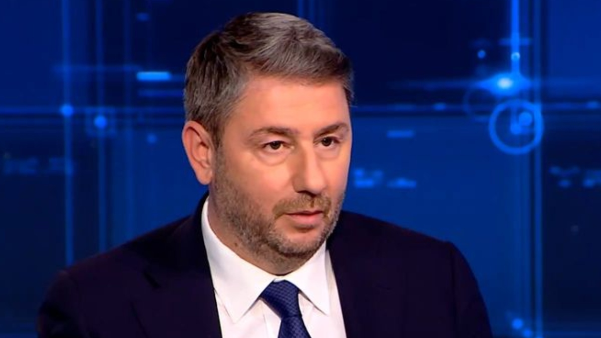 Ανδρουλάκης: “Πολιτική αλλαγή δεν μπορεί να έρθει χωρίς νίκη του ΠΑΣΟΚ – Μητσοτάκης και Τσίπρας έχουν κριθεί”