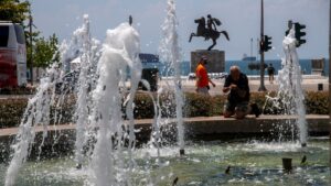 Ζεστός ο καιρός και σήμερα – Άνεμοι έως 7 μποφόρ στο Αιγαίο