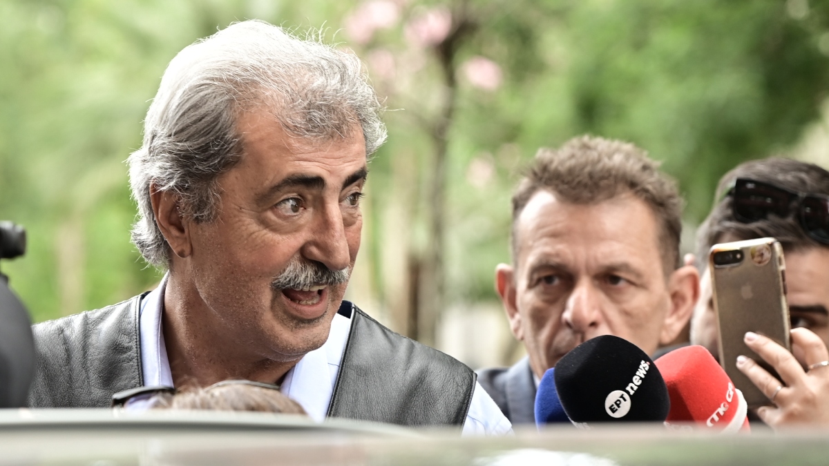Ο Πολάκης ζητά ξανά παραίτηση Φάμελλου από τον ΣΥΡΙΖΑ – “Θα είμαι υποψήφιος πρόεδρος”