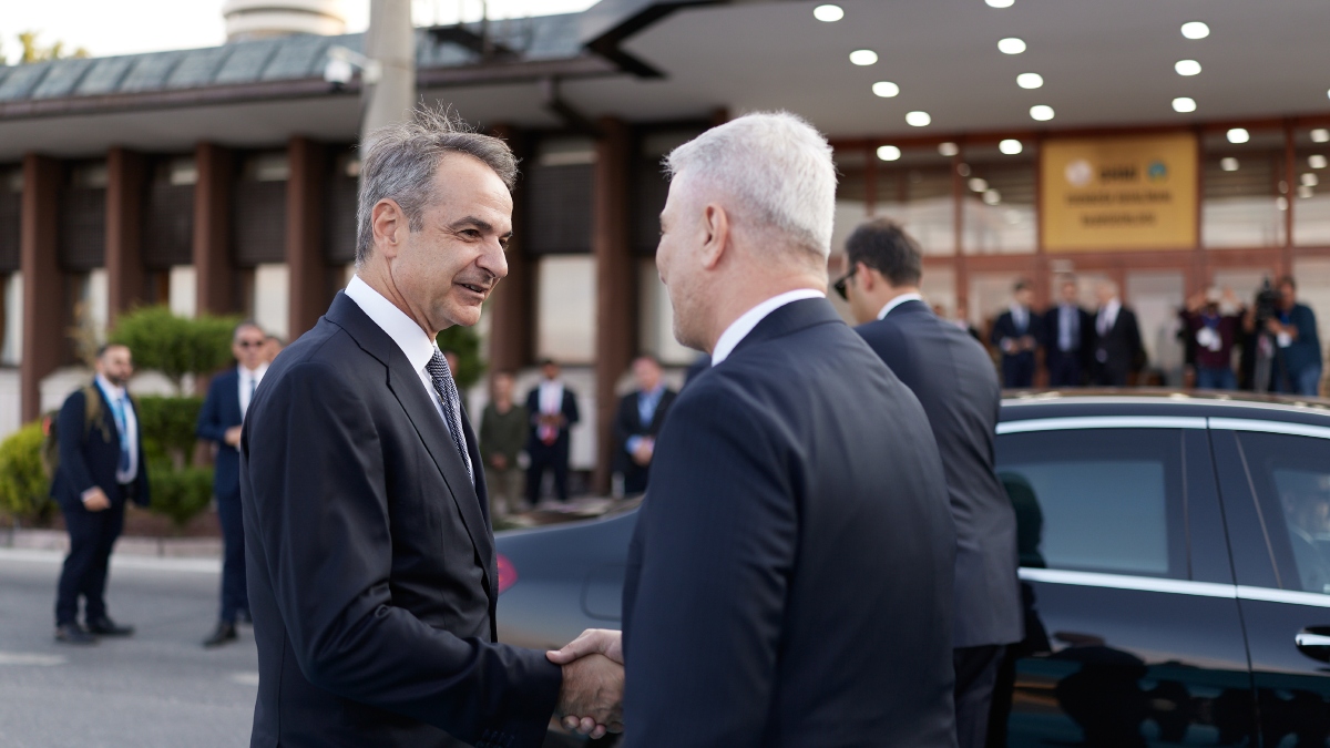 Σύνοδος ΝΑΤΟ: Σήμερα η παρέμβαση Μητσοτάκη – Οι θέσεις της Ελλάδας με φόντο τη στάση Τραμπ για την Τουρκία