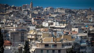 Στα “σκαριά” αναστολή του φόρου υπεραξίας και “πάγωμα” του ΦΠΑ στις νεόδμητες οικοδομές