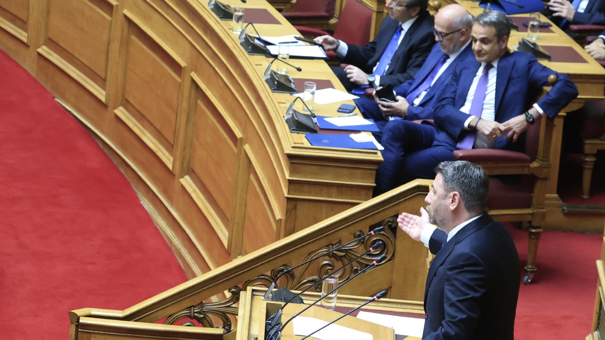 Σύγκρουση κορυφής Μητσοτάκη – Ανδρουλάκη στη Βουλή για την ακρίβεια – Τι θα πουν