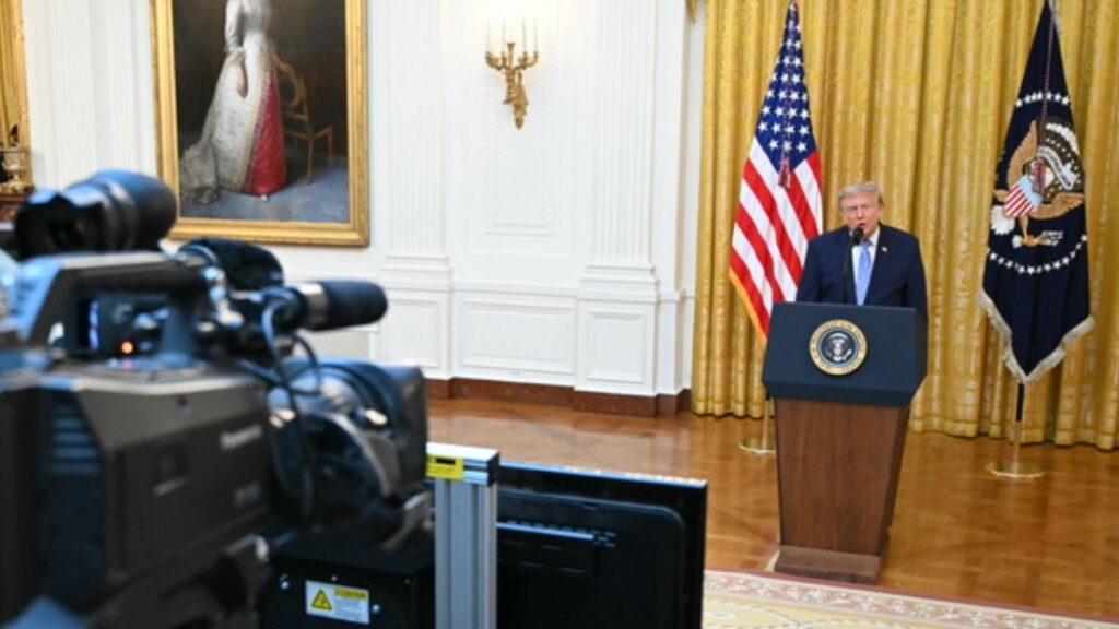 “Βόμβες” Τραμπ: “Η Κίνα προσπάθησε να επηρεάσει τις εκλογές του 2020 – Έκλεψε στοιχεία ψηφοφόρων”