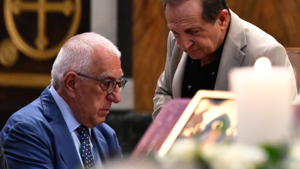 Νικήτας Κακλαμάνης: “Πάλεψε μόνη της με τον καρκίνο σχεδόν 2 χρόνια” – Η αποκάλυψη για τη Μάρω Κοντού που συγκλόνισε