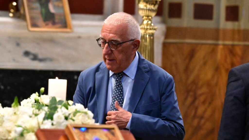 Νικήτας Κακλαμάνης: “Πάλεψε μόνη της με τον καρκίνο σχεδόν 2 χρόνια” – Η αποκάλυψη για τη Μάρω Κοντού που συγκλόνισε