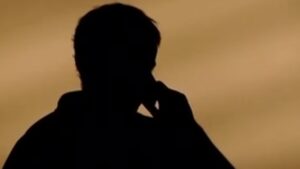 “Έχετε πρόβλημα με τα στοιχεία της ταυτότητας” – Επιτήδειοι τηλεφωνούν ως… Ελληνική Αστυνομία για να κλέψουν στοιχεία