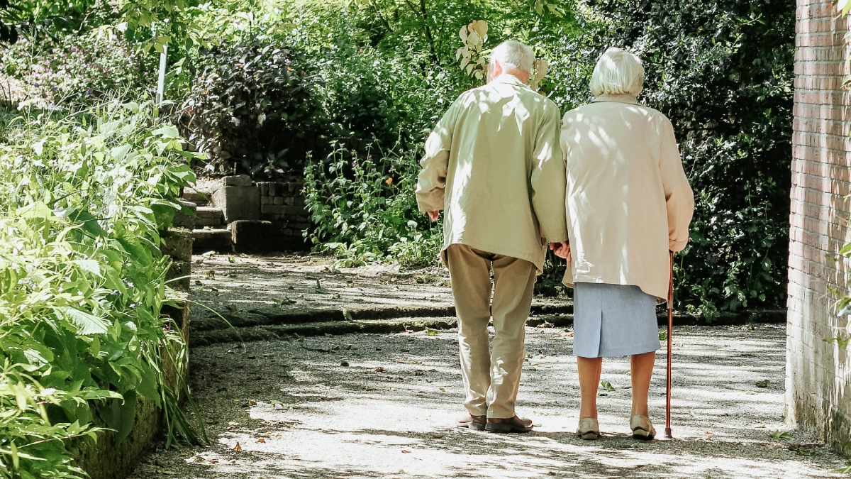 Ζούμε πιο πολλά χρόνια, αλλά με περισσότερα προβλήματα υγείας – Τα στοιχεία για την Ελλάδα