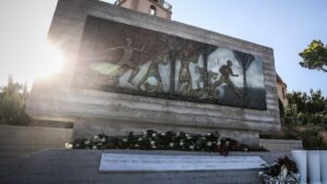 Μάτι: 8 χρόνια από την εθνική τραγωδία με τους 104 νεκρούς – Ο χρόνος πέρασε, αλλά οι πληγές παραμένουν ανοιχτές