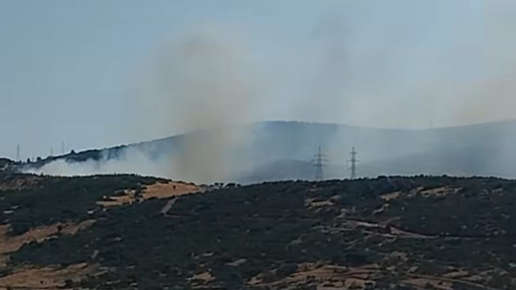 Θεσσαλονίκη: Φωτιά στο περιβαλλοντικό πάρκο Δερβενίου – Ήχησε το 112, “μείνετε σε εσωτερικούς χώρους, κλείστε πόρτες και παράθυρα”