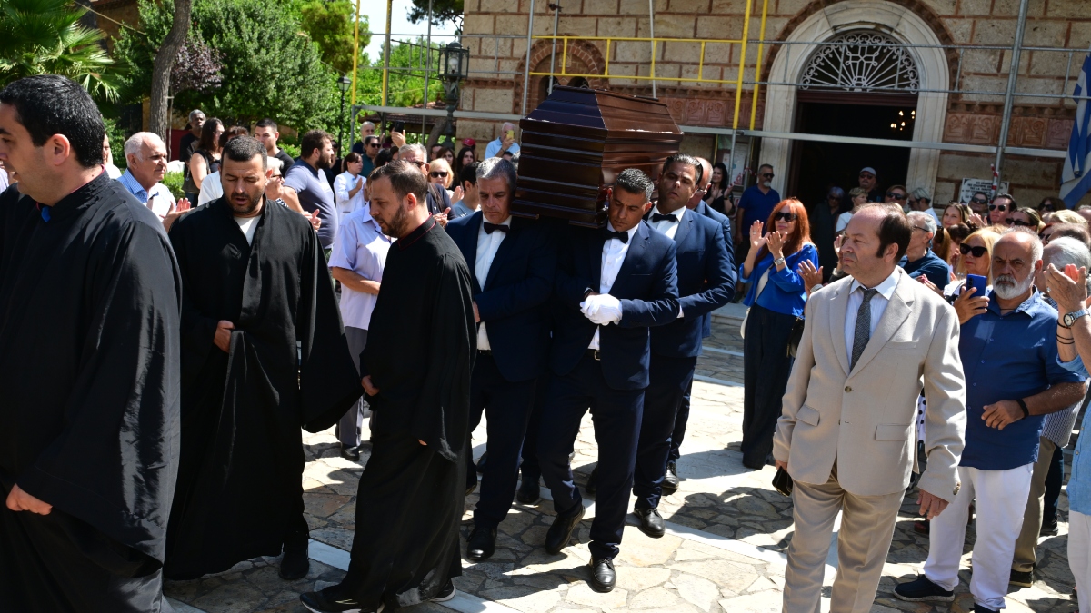 Κηδεία Μαίρης Λίντα