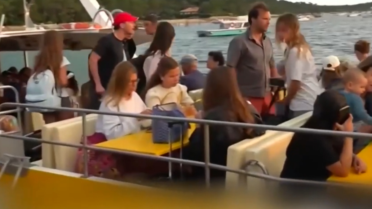 Εφιαλτικές στιγμές στη Γαλλία: Εκκενώνεται το θέρετρο Καπ Φερέ – Απομάκρυναν ανθρώπους με βάρκες (βίντεο)