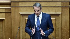 Μητσοτάκης σε Ανδρουλάκη: “Σταθήκατε κατώτερος των περιστάσεων – Γίνατε αξιωματική αντιπολίτευση από σπόντα”