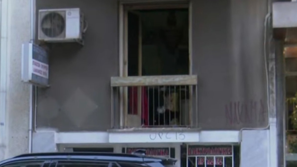 Τραγωδία στην Καλλιθέα: Νεκρός 70χρονος ύστερα από φωτιά σε διαμέρισμα – “Βρέθηκε στο υπνοδωμάτιο”