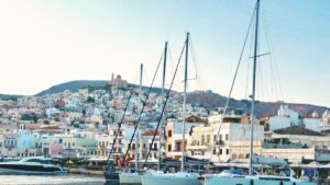 Διεθνή αφιερώματα για τη Σύρο: “Πνευματική και πολιτιστική πρωτεύουσα των Κυκλάδων”