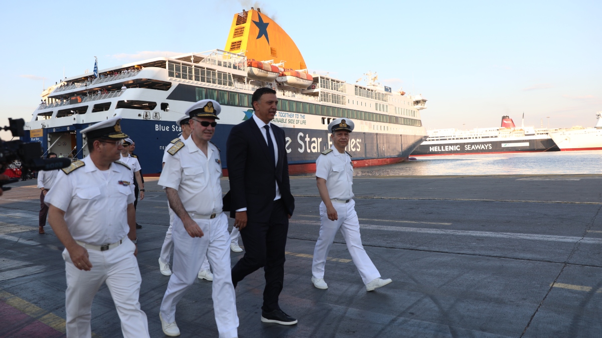 Κικίλιας από το λιμάνι του Πειραιά