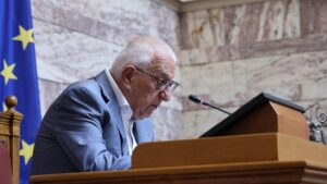 “Φουντώνουν” τα σενάρια για πρόωρες εκλογές – Κακλαμάνης: “Ο πρωθυπουργός δεν έχει πάρει τις τελικές αποφασεις”
