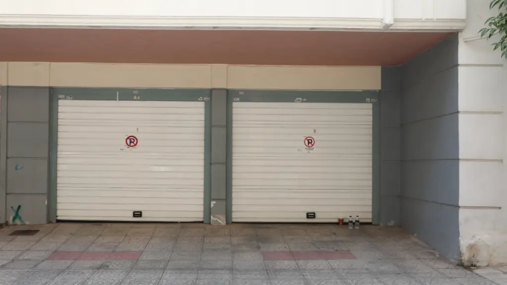 Πιθανόν από αναθυμιάσεις πέθανε το νεαρό ζευγάρι στον Πειραιά – Πώς το κλειστό γκαράζ έγινε παγίδα θανάτου