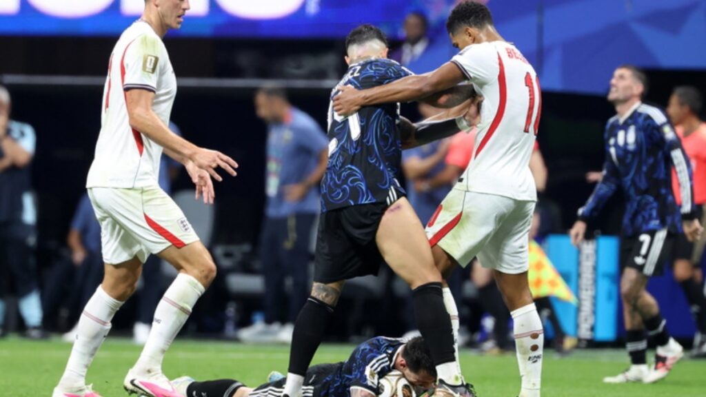 Μουντιάλ 2026: Η ένταση στον… αέρα του Αγγλία – Αργεντινή, η σύρραξη στο φινάλε, το χαστούκι του Μπέλιγχαμ και ο έντονος διάλογος με τον Μέσι