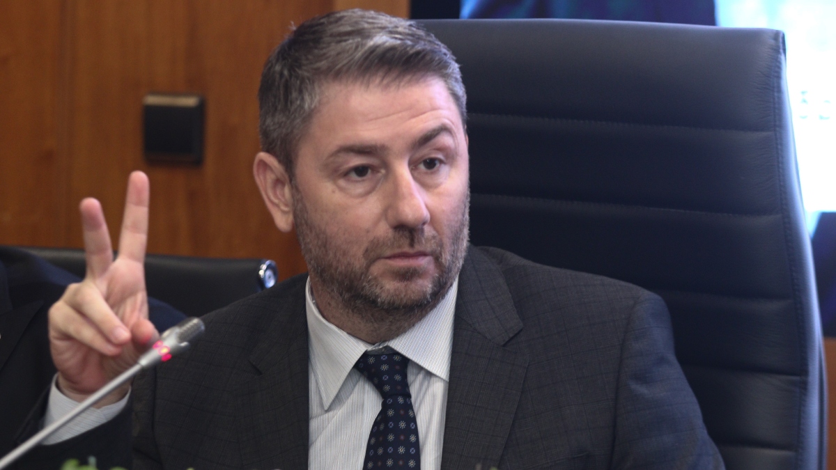 Ανδρουλάκης στο ΕΕΑ: «Επτά παρεμβάσεις για την αναγέννηση της μικρομεσαίας επιχείρησης»