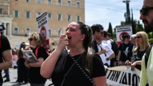 ΑΔΕΔΥ: Πανελλαδική στάση εργασίας σήμερα για την συνταγματική αναθεώρηση