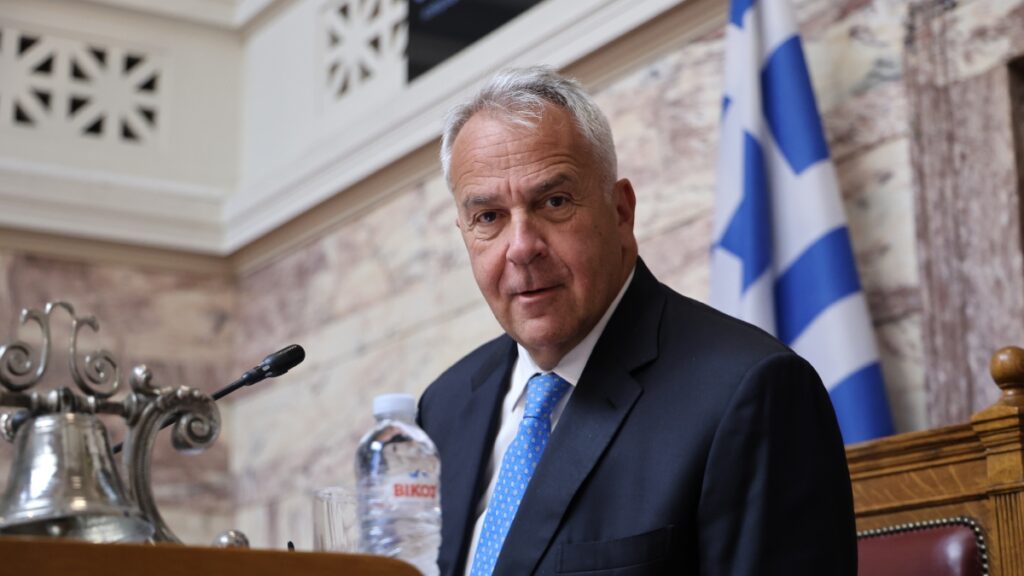 Βορίδης: “Πρέπει να γίνει κακουργηματική η κατάληψη δημοσίου χώρου – Υπάρχει απαξία του φαινομένου”