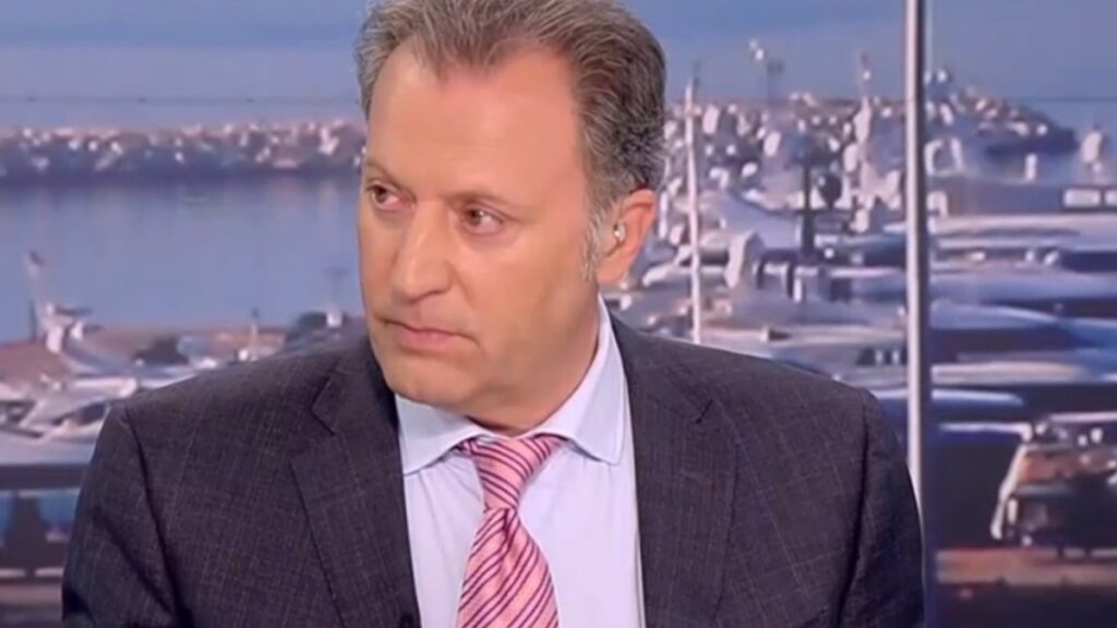 Δημήτρης Οικονόμου: Βρέθηκε ο άνθρωπος που θα κάθεται δίπλα του μετά την αποχώρηση Παυλόπουλου